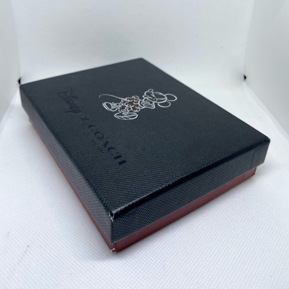 Boxed Coach Disney Minnie mouse Leather keychain In Pink - Picture 5 of 5